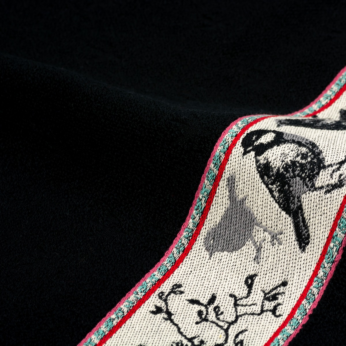 Bunzlau Castle Keukendoek Birds Black