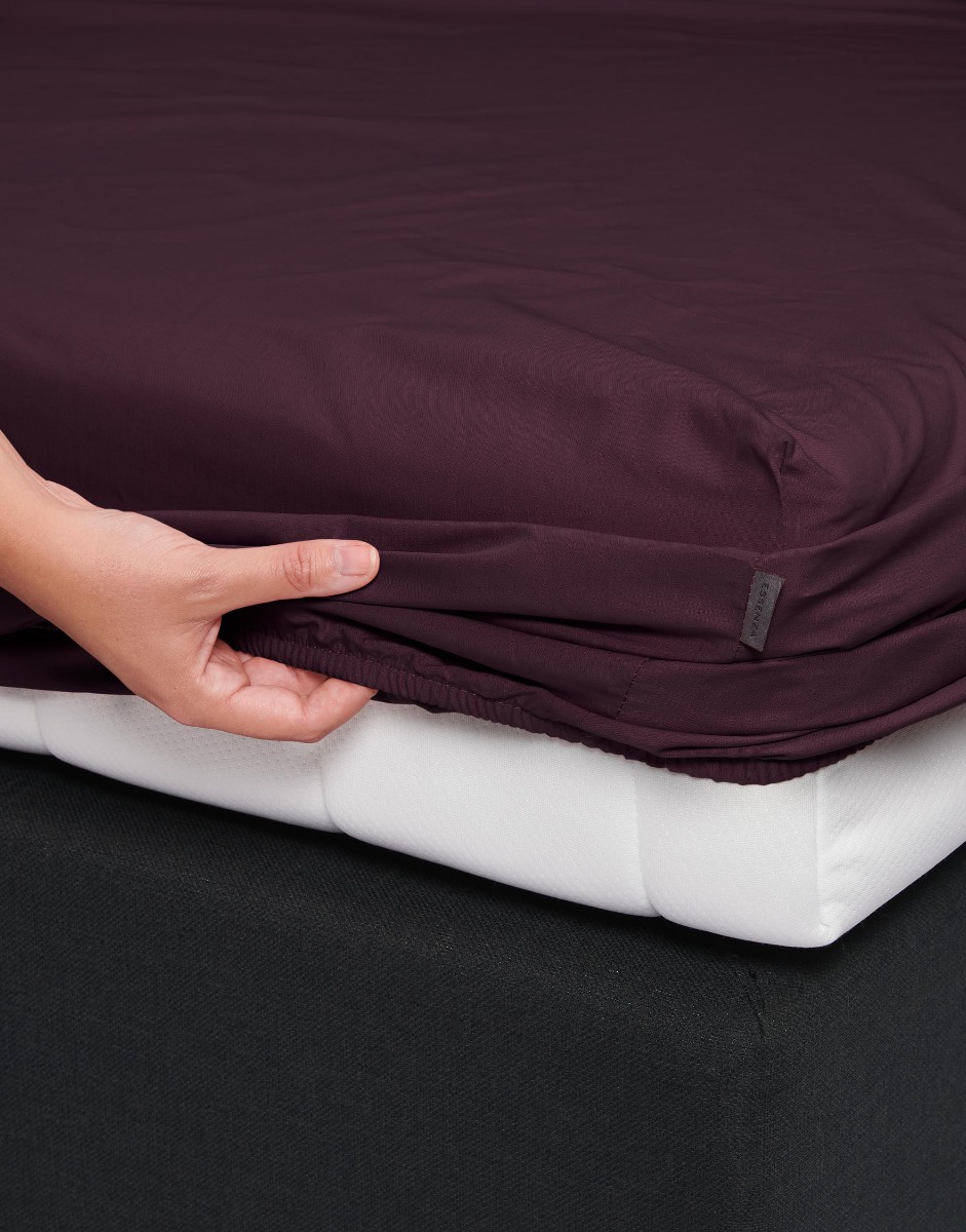 Essenza Hoeslaken 300 count Satijn Minte Burgundy
