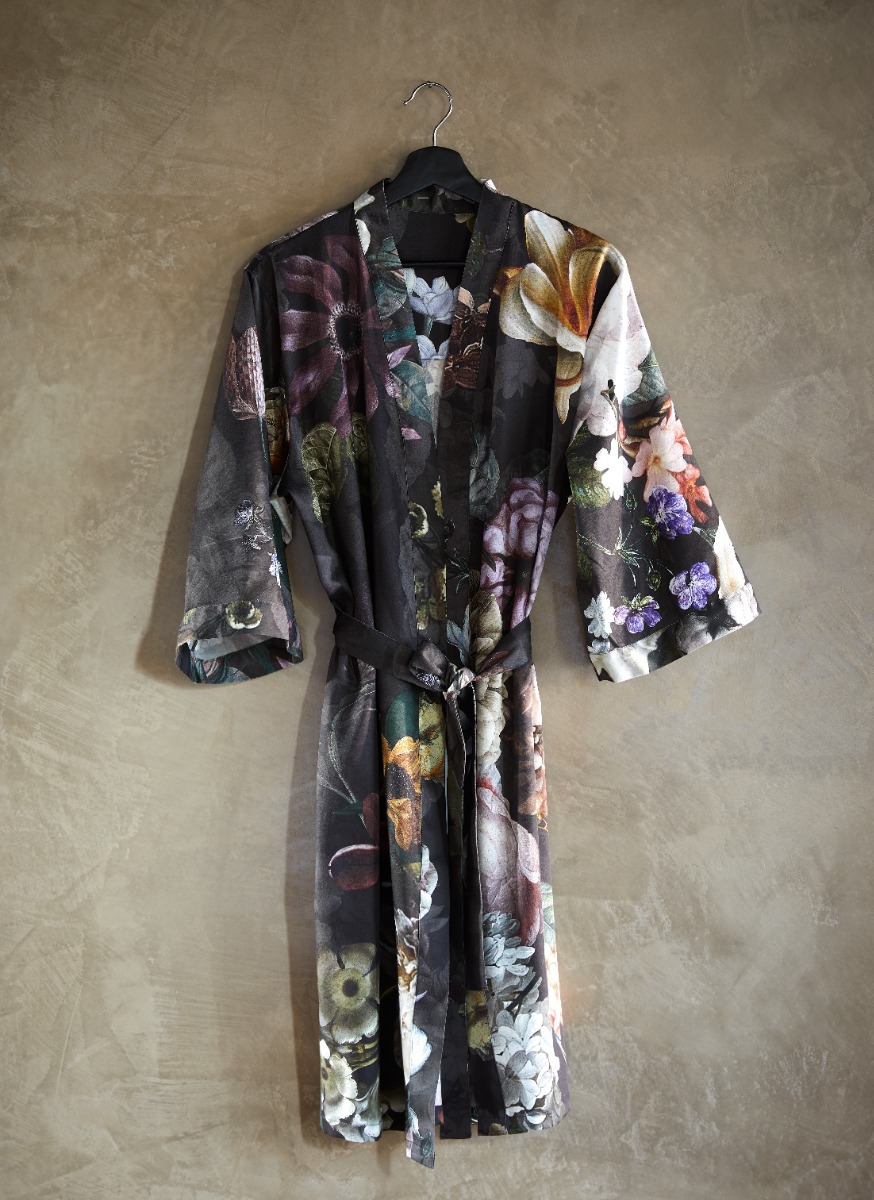 Essenza Kimono Sarai Fleur Festive Blooming Black