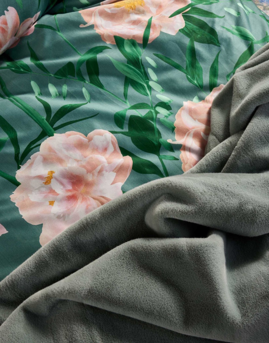 Essenza Nekrol Kussen Furry Surf Green 22x50