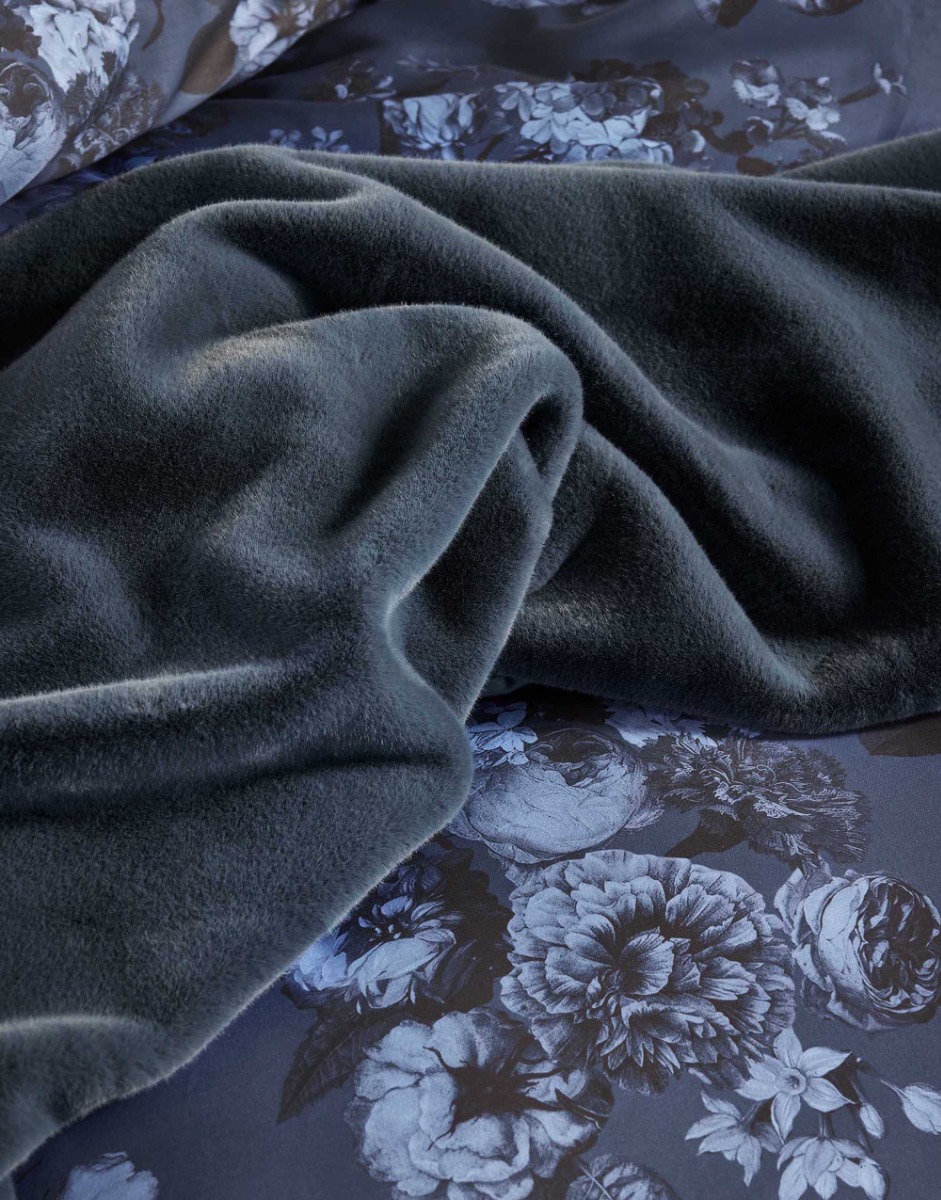 Essenza Plaid Furry Stormy Grey 150x200