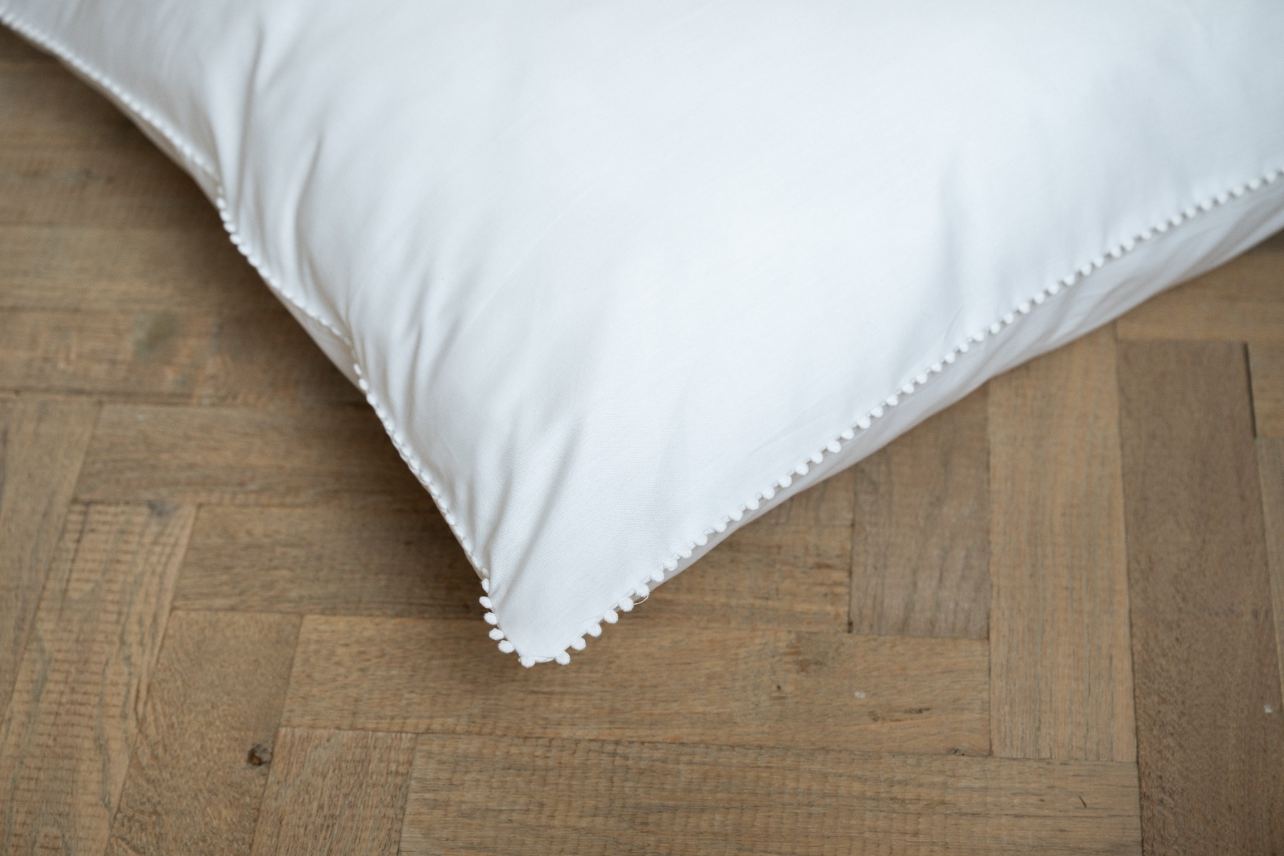 Linolux Kussensloop Pompom White 60x70