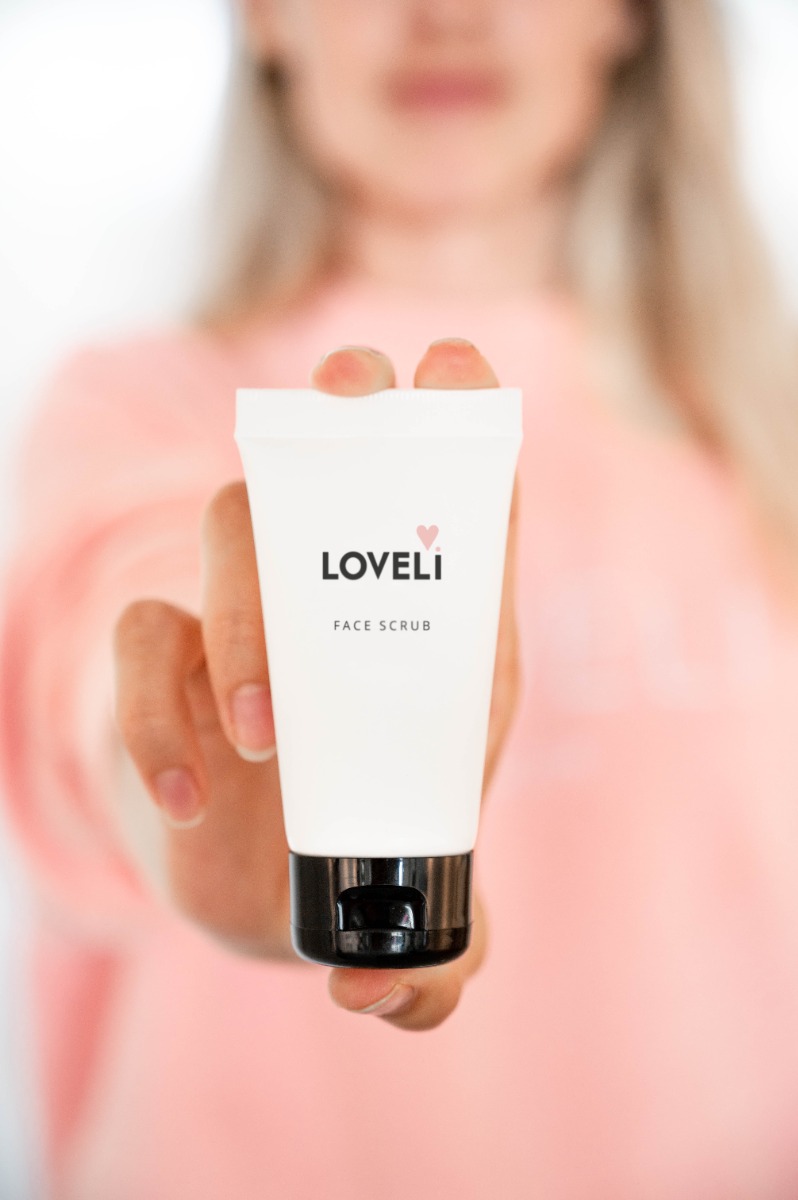 Loveli Face Scrub 50ml