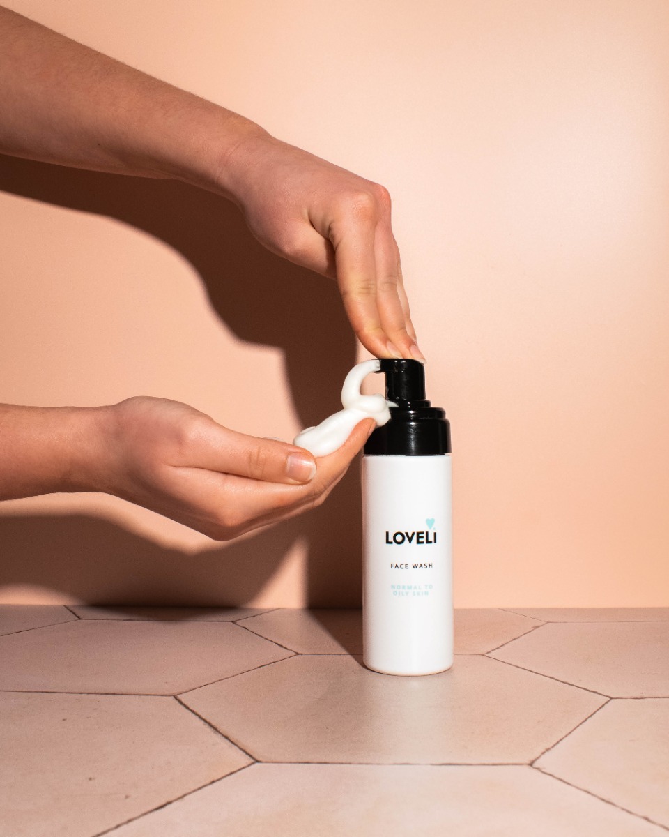 Loveli Face Wash Normal to Oily Skin 150ml