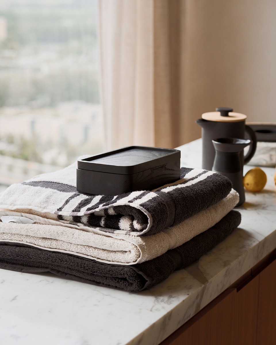 Vandyck Ranger Towels New Off Black