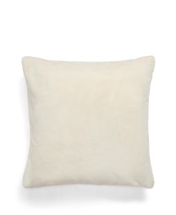 Essenza Sierkussen Furry Vanilla 50x50